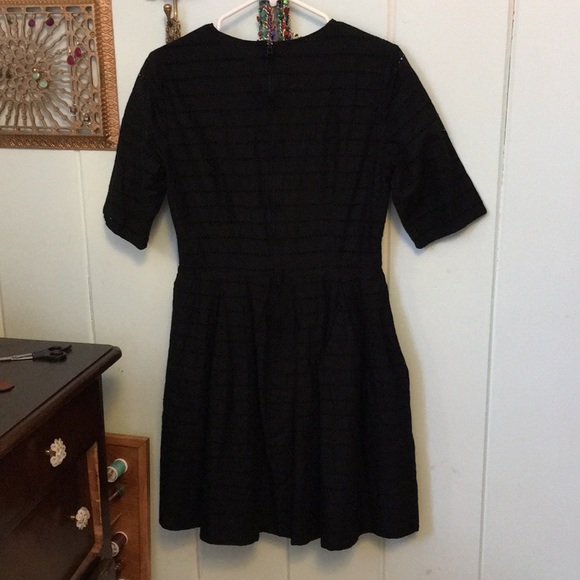 Gap eyelet dress - Picture 3 of 7